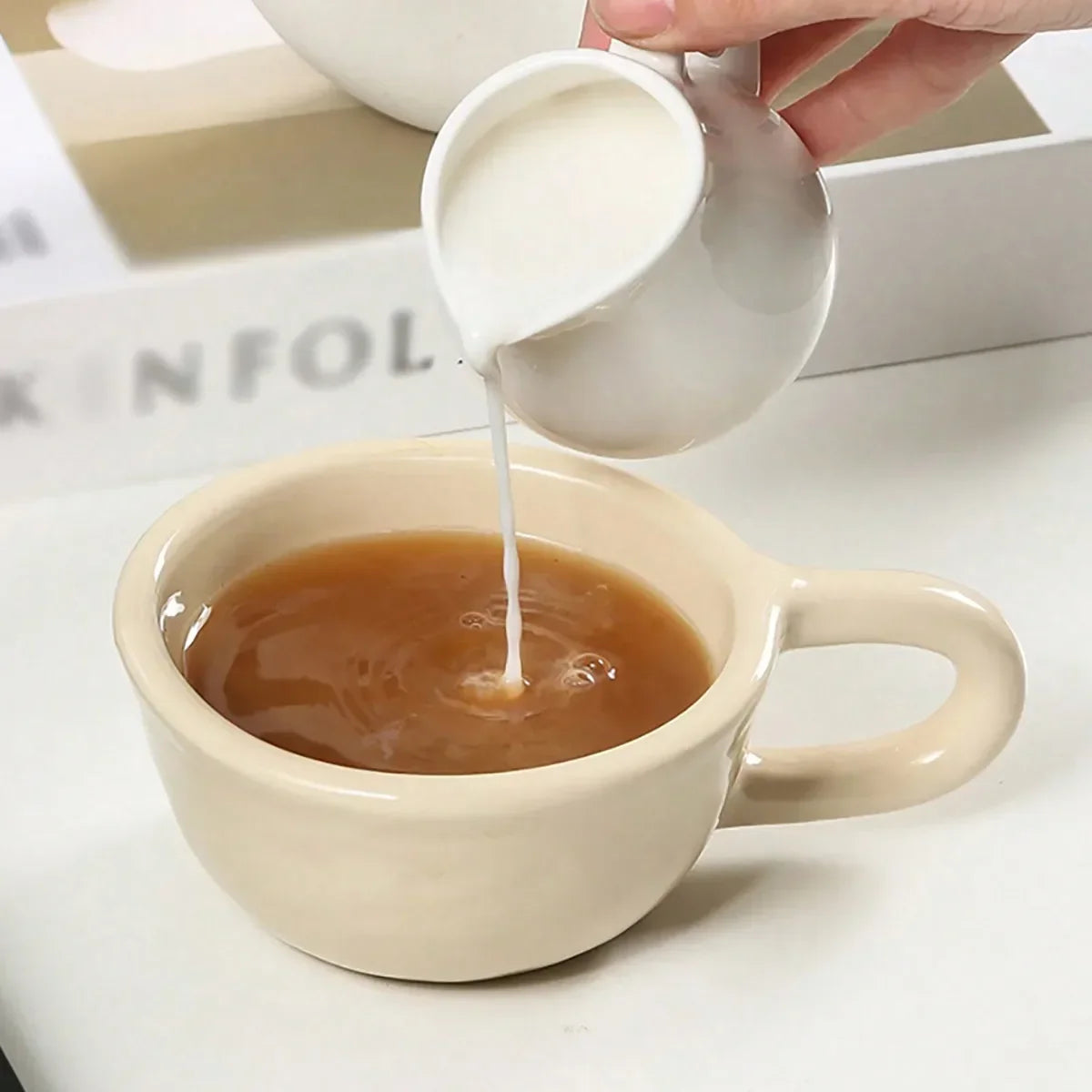Grid ceramic mug – minimalist grid pattern – Die‑Tassen.de