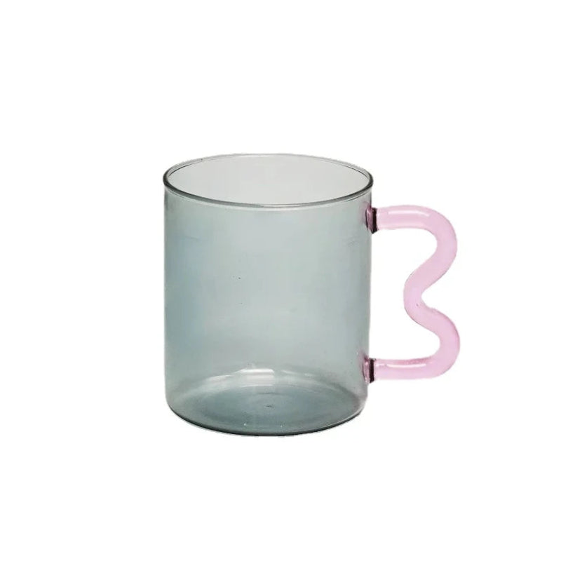 Sway glass mug – wavy colorful handle – artistic & functional – Die‑Tassen.de